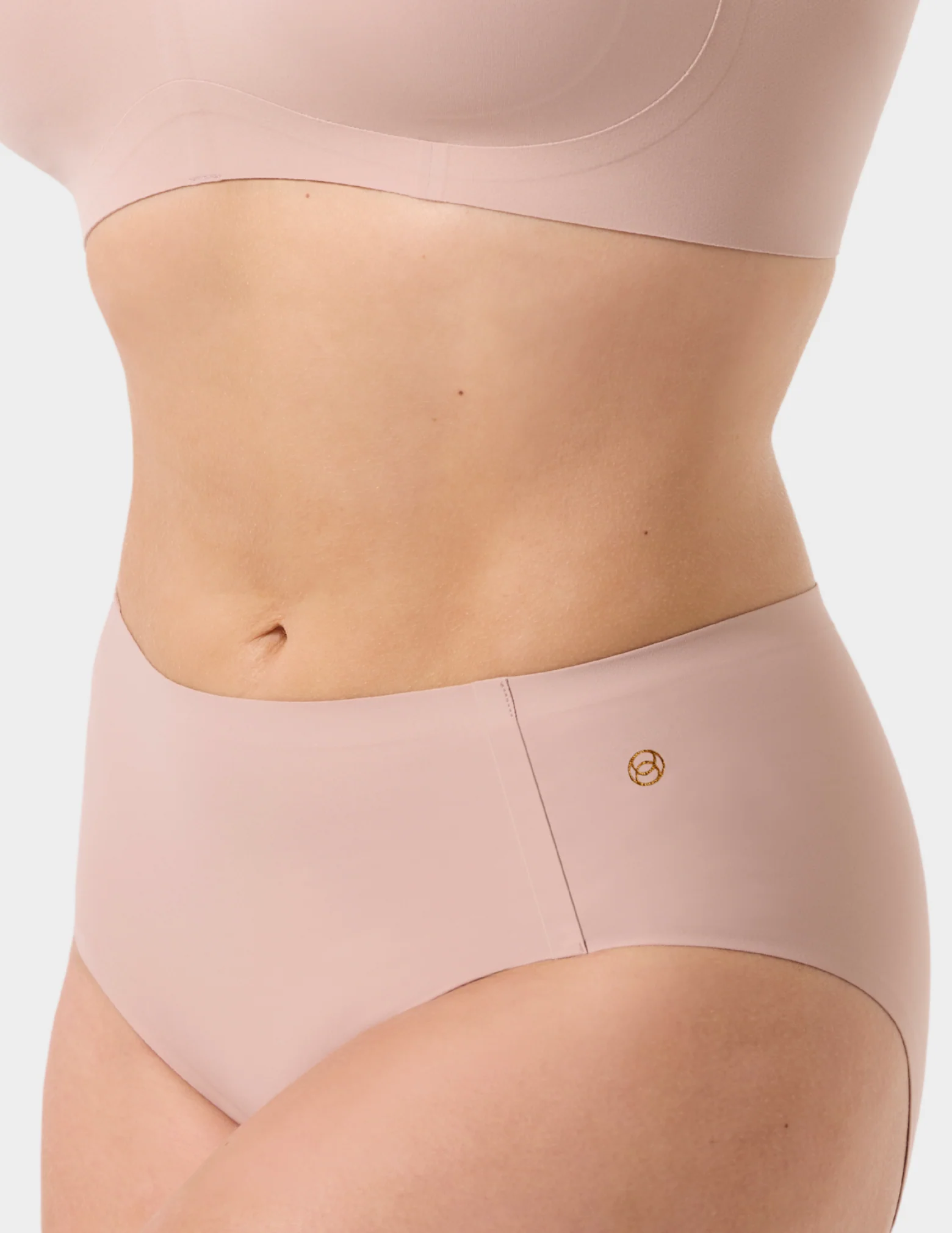 High-Waisted Retro Bikini - Image 3
