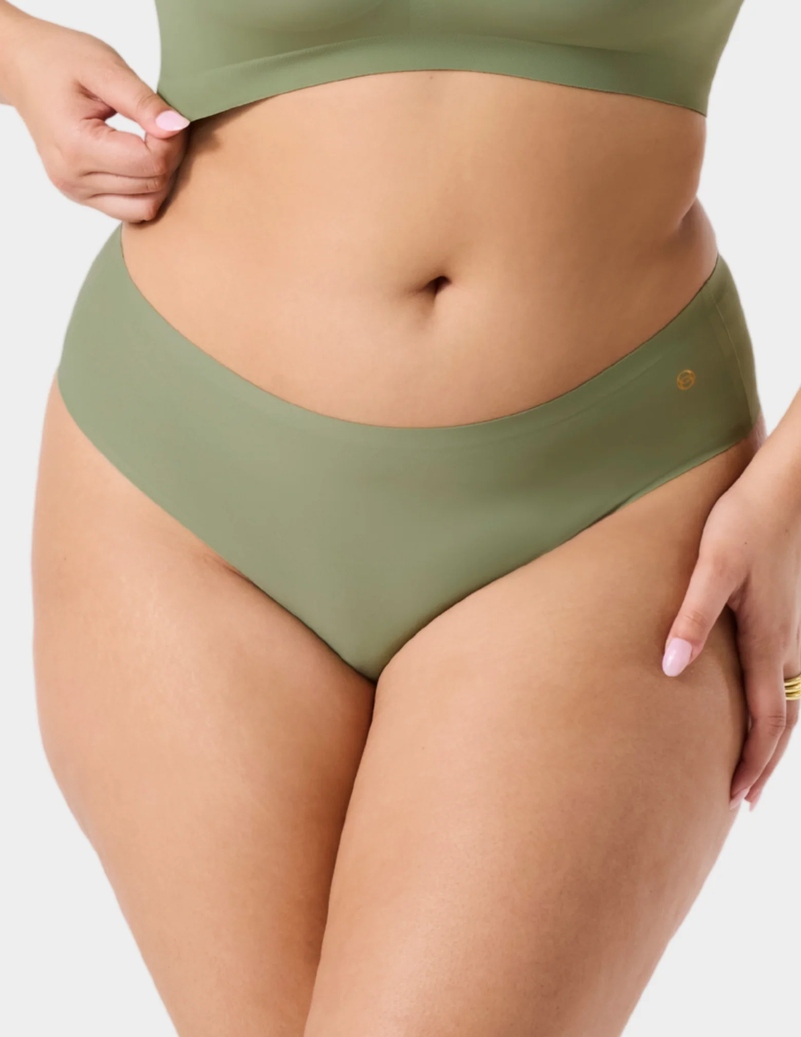 Seamless High-Waisted Thong - Image 5